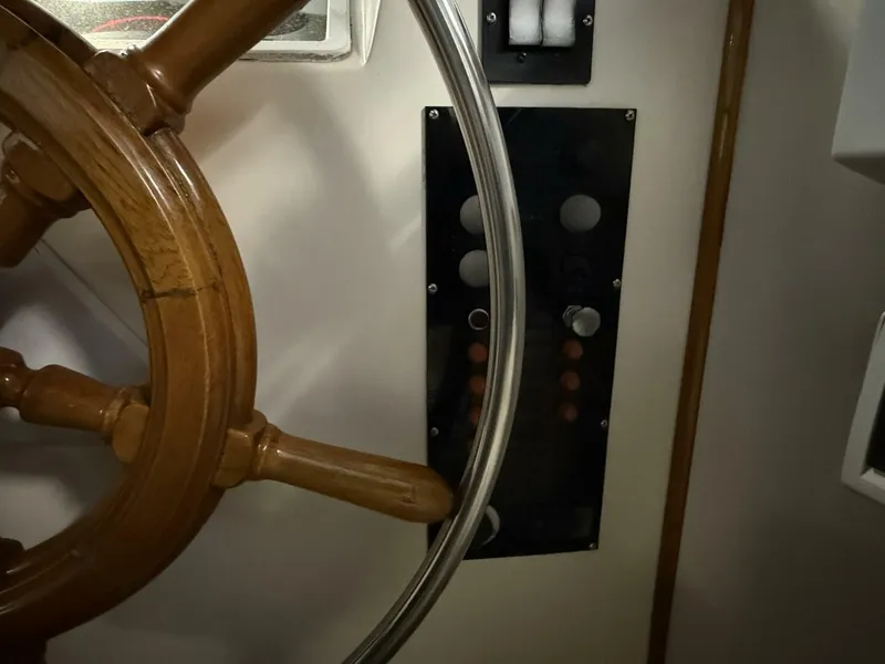 Slide: The Image of Grand Banks 42 Classic 1991 - 5991741