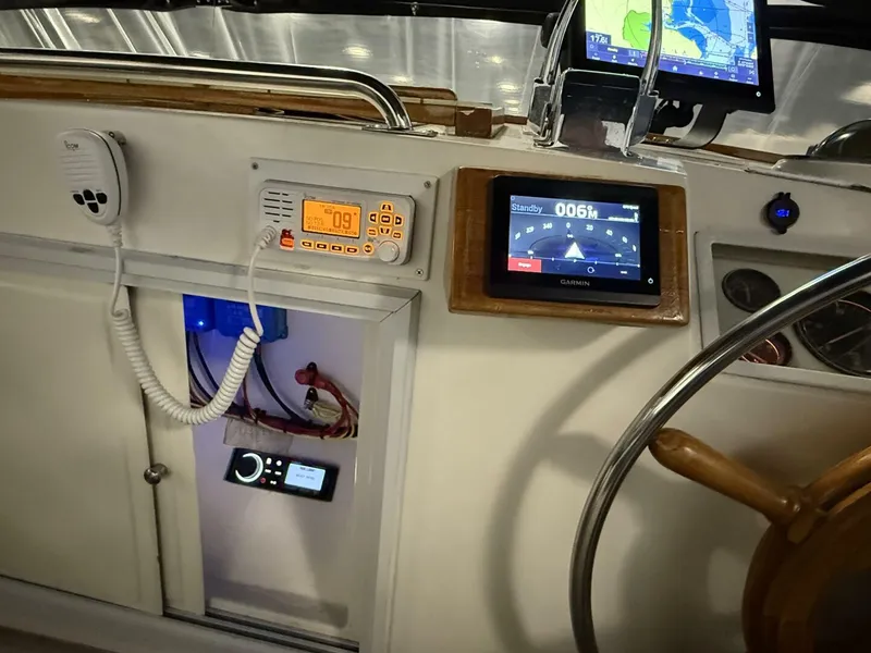 Slide: The Image of Grand Banks 42 Classic 1991 - 5991742