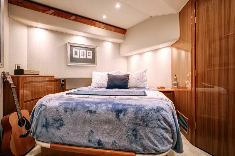 Slide: The Image of Viking 64 - High Life - 2009 Viking 64 Enclosed Bridge w/ Tower - High Life - 5991436