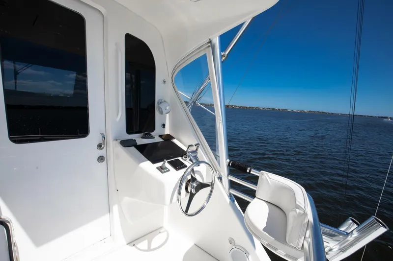 Slide: The Image of Viking 64 - High Life - 2009 Viking 64 Enclosed Bridge w/ Tower - High Life - 5991403