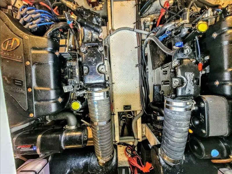 Slide: The Image of Cruisers 3672 Express 2000 - 5991347