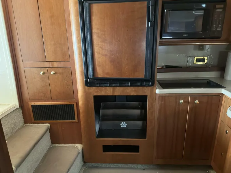 Slide: The Image of Cruisers 3672 Express 2000 - 5991350