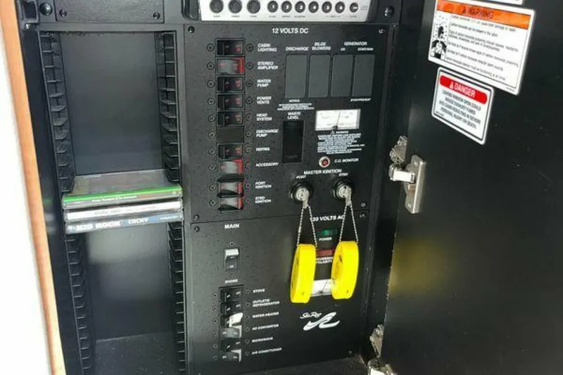 Slide: The Image of Sea Ray Sundancer 2006 - 5992394