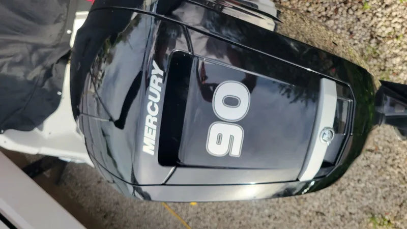 Slide: The Image of Bayliner Element M17 2022 - 5995691