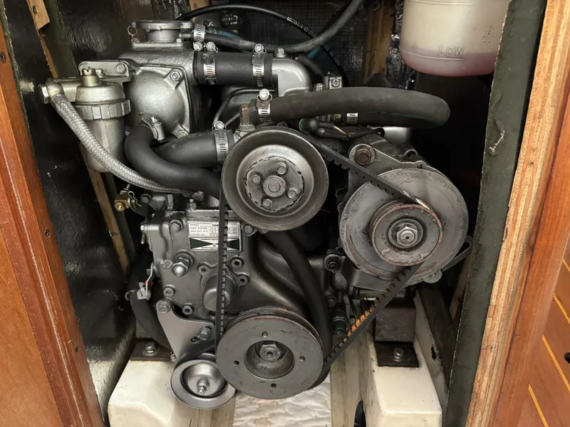 Slide: The Image of Hunter 29.5 1995 - 5996014