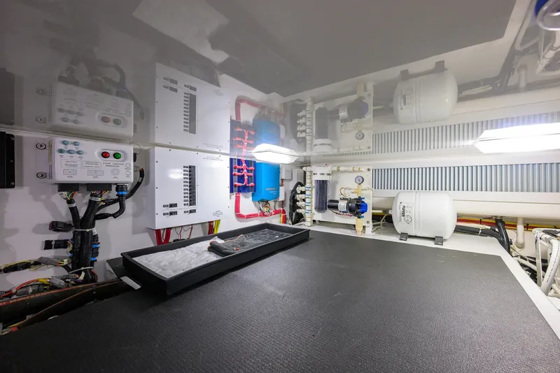 Slide: The Image of Viking 42 - Bella Vita - Engine Room 2015 Viking 42 Convertible - Bella Vita - 6011631