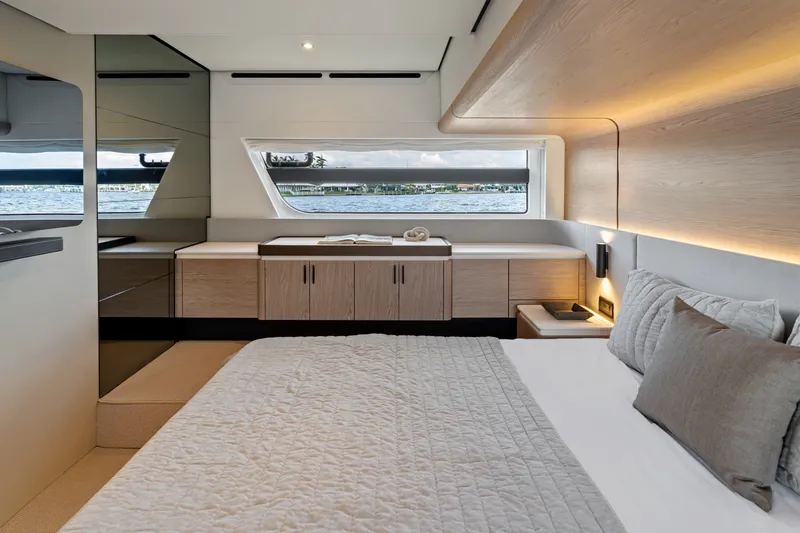 Slide: The Image of Azimut Fly 53 2026 - 7288413