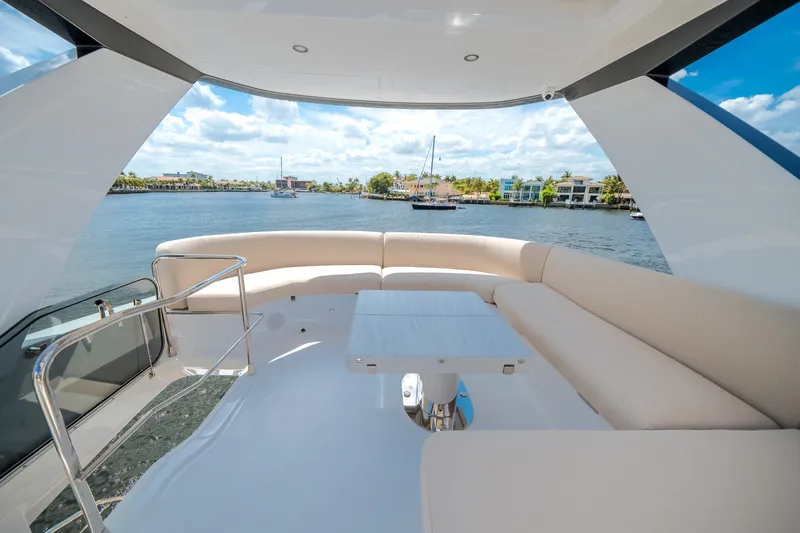 Slide: The Image of Azimut Fly 53 2026 - 6111976