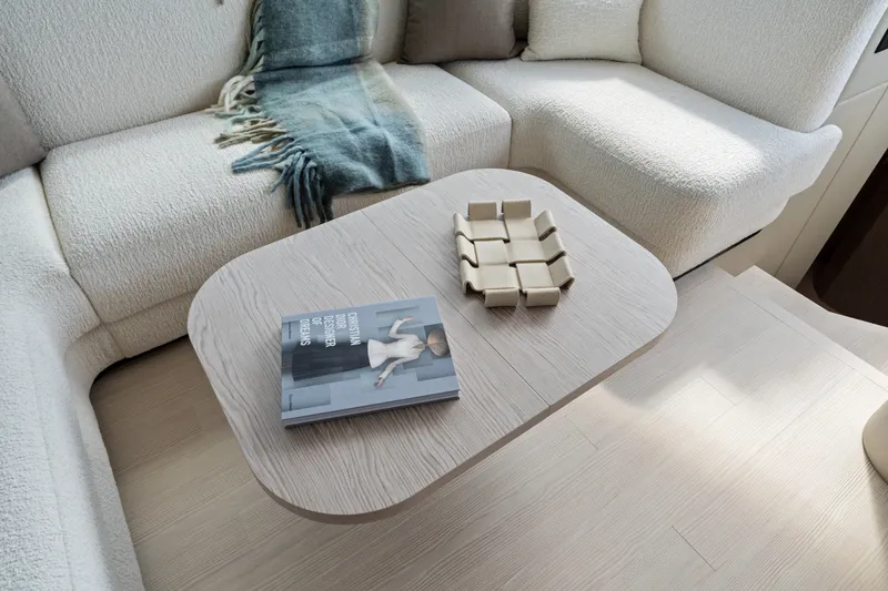 Slide: The Image of Azimut Fly 53 2026 - 7288400