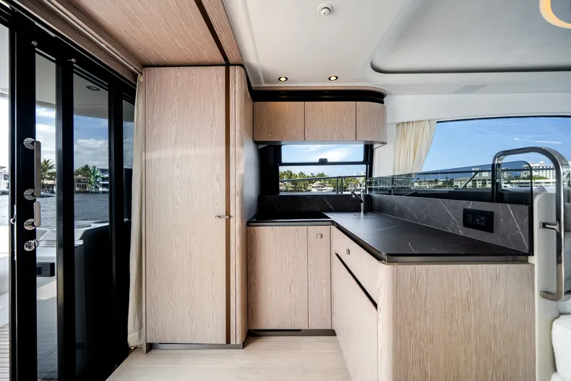 Slide: The Image of Azimut Fly 53 2026 - 6111983