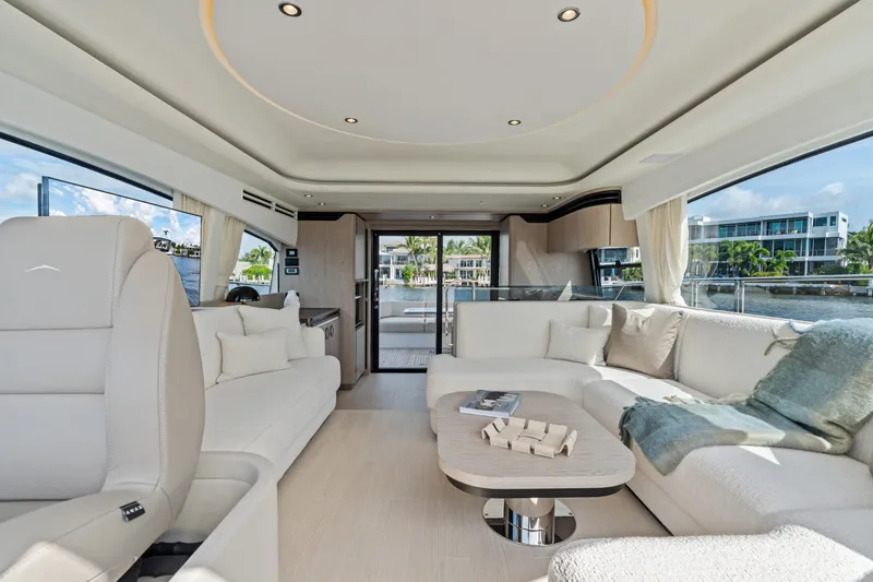 Slide: The Image of Azimut Fly 53 2026 - 7288397