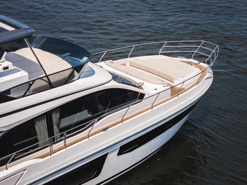 Slide: The Image of Azimut Fly 53 2026 - 6111963