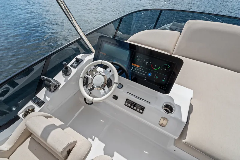 Slide: The Image of Azimut Fly 53 2026 - 7288381