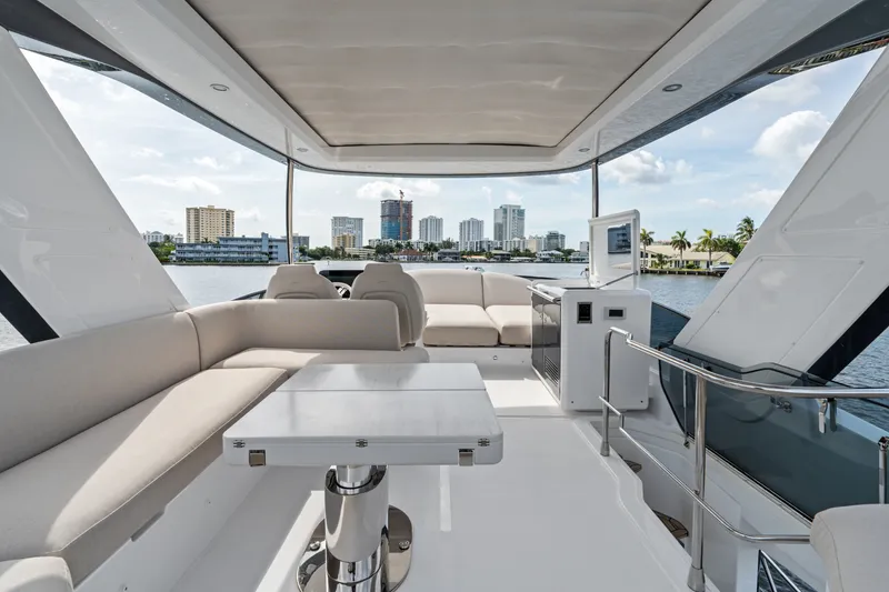 Slide: The Image of Azimut Fly 53 2026 - 7288378