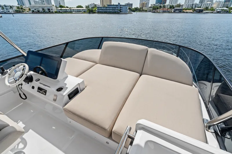Slide: The Image of Azimut Fly 53 2026 - 7288383