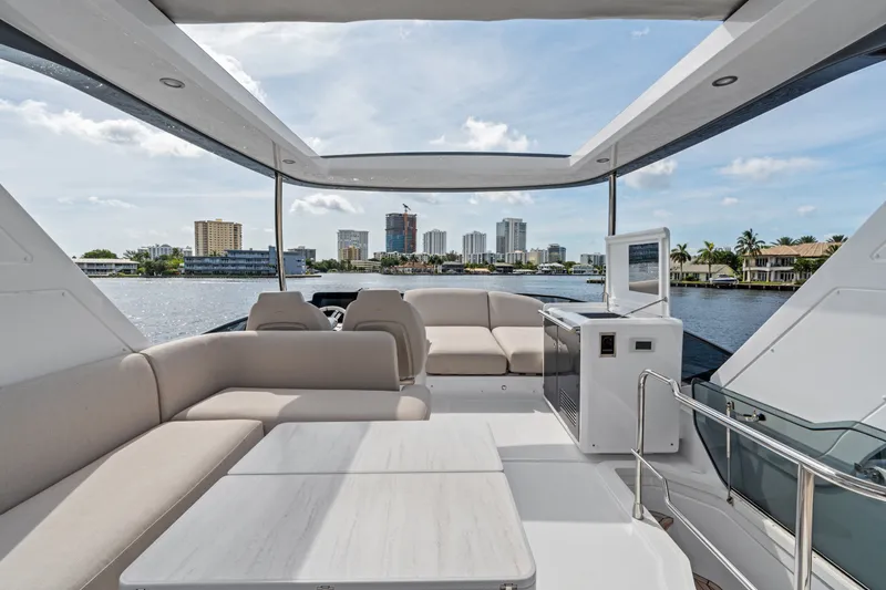 Slide: The Image of Azimut Fly 53 2026 - 7288384