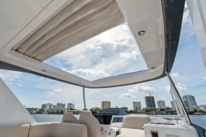 Slide: The Image of Azimut Fly 53 2026 - 7288386