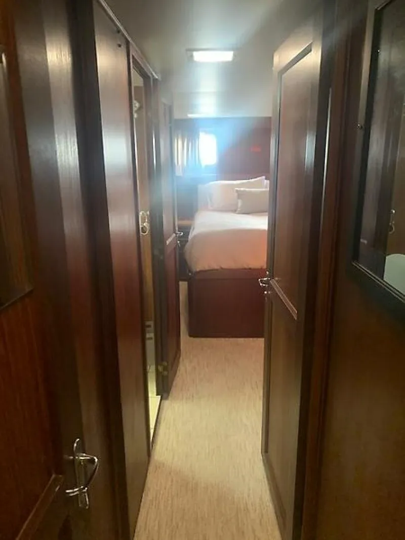 Slide: The Image of 0005608024 - 5993697