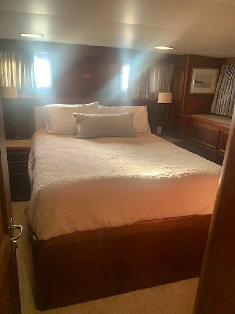 Slide: The Image of 0005608016 - 5993698