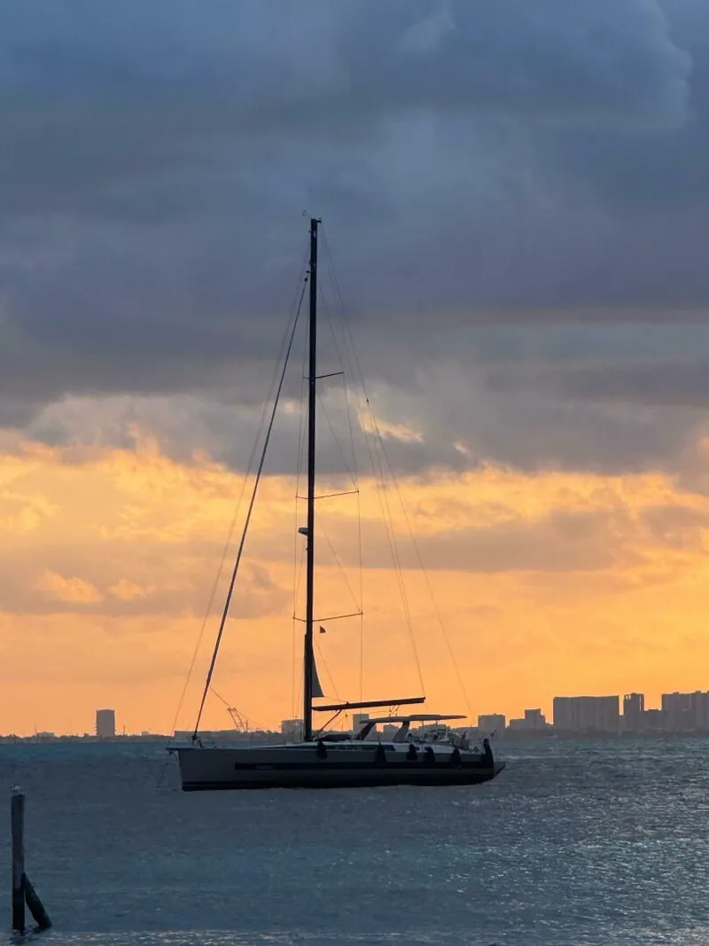 Slide: The Image of Beneteau Oceanis Yacht 62 2022 - 5993833