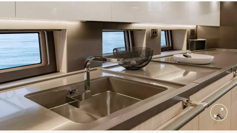 Slide: The Image of Beneteau Oceanis Yacht 62 2022 - 5993850