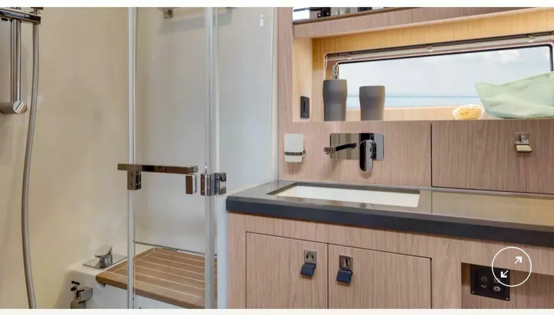 Slide: The Image of Beneteau Oceanis Yacht 62 2022 - 5993862