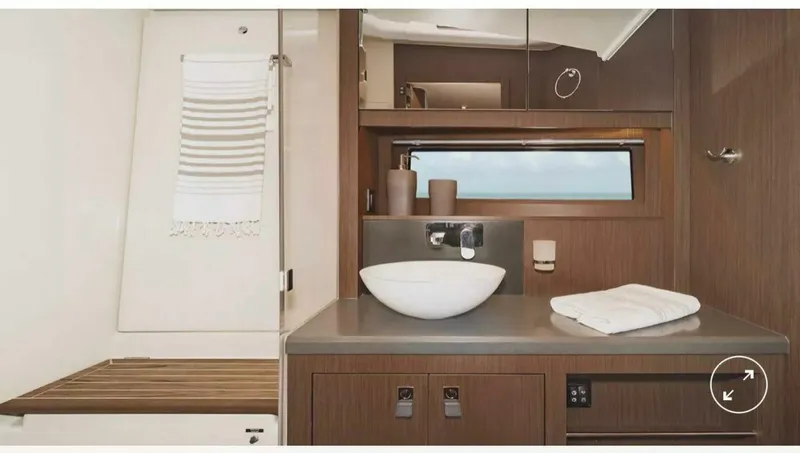 Slide: The Image of Beneteau Oceanis Yacht 62 2022 - 5993865