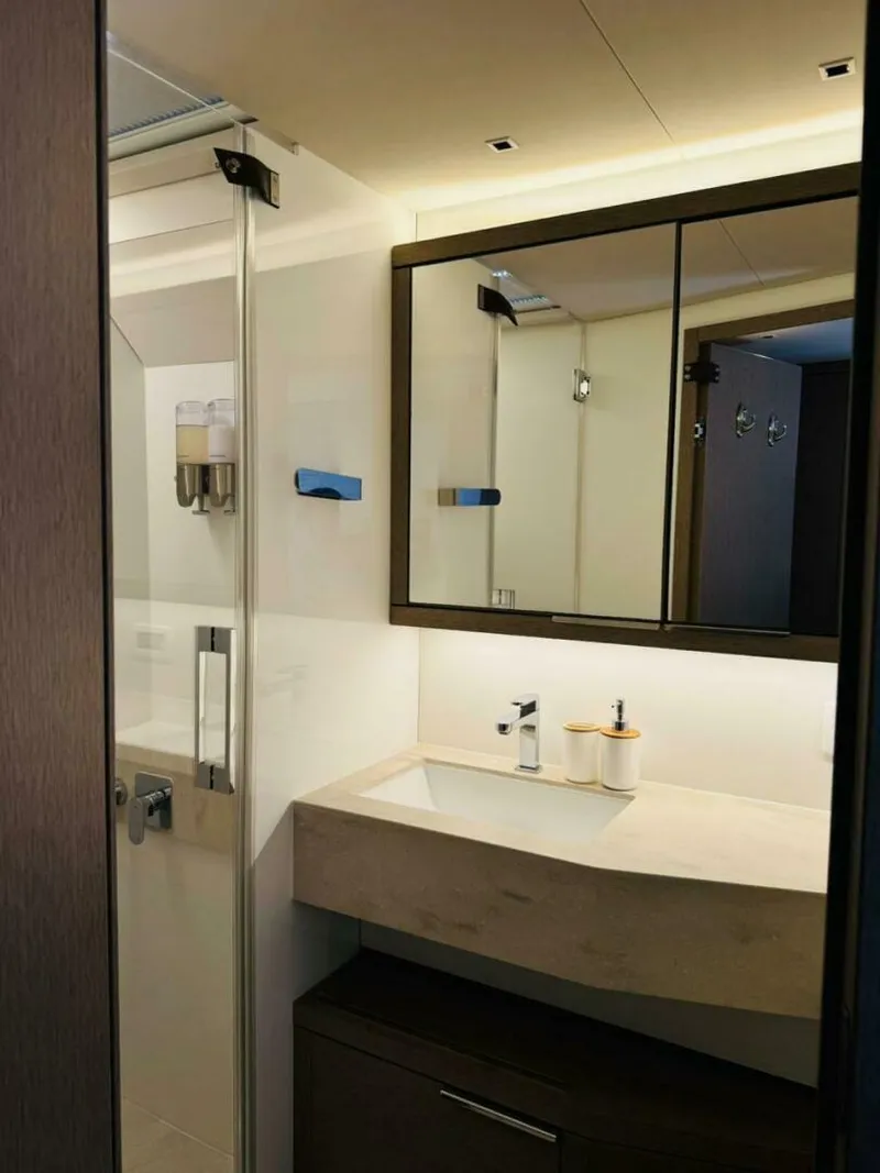 Slide: The Image of Lagoon SIXTY 5 2024 - 5993913