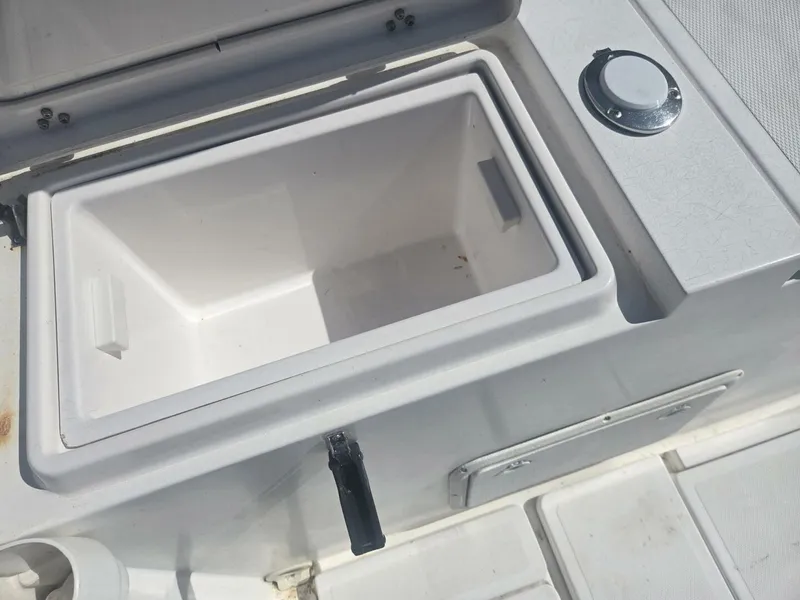 Slide: The Image of True World Marine TE2810 2008 - 5993945