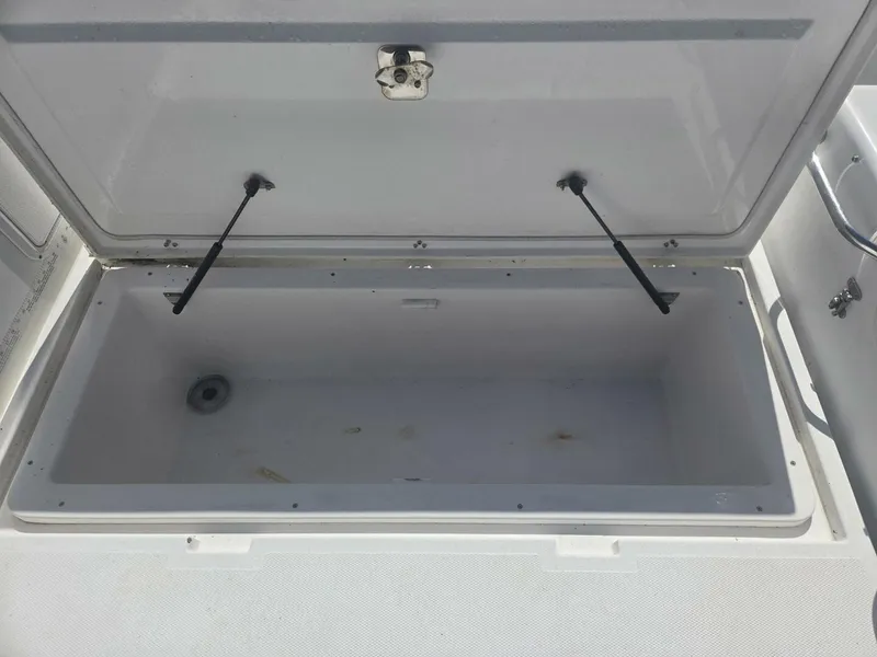 Slide: The Image of True World Marine TE2810 2008 - 5993951