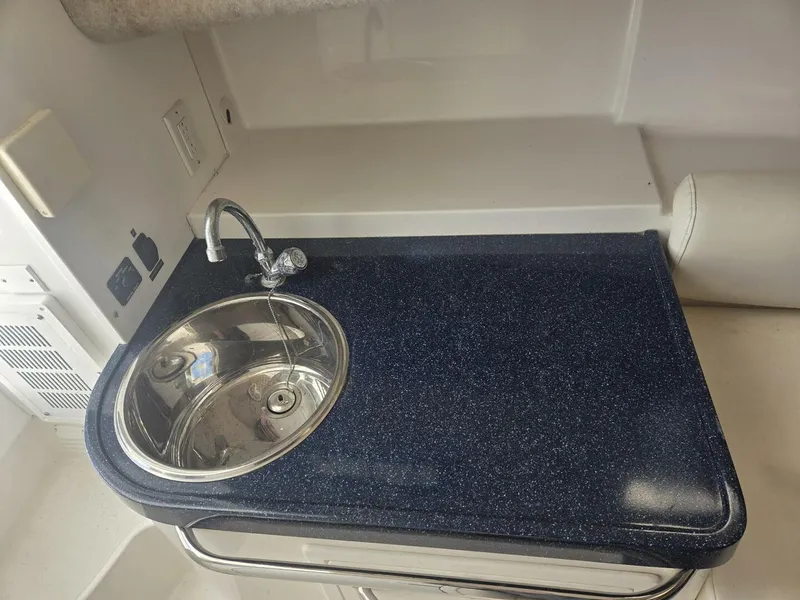 Slide: The Image of True World Marine TE2810 2008 - 5993973