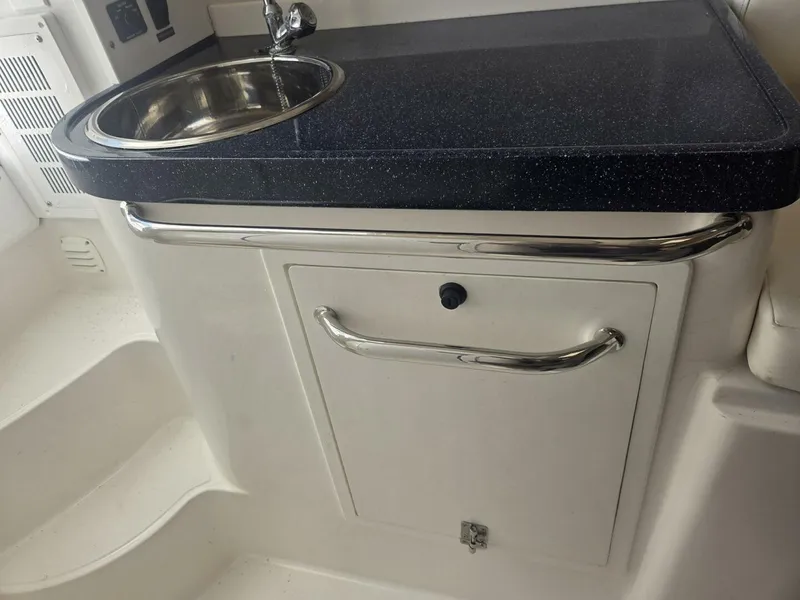 Slide: The Image of True World Marine TE2810 2008 - 5993974