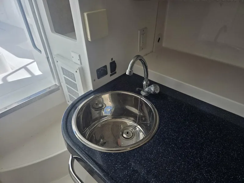 Slide: The Image of True World Marine TE2810 2008 - 5993975