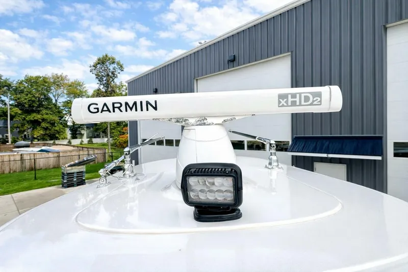 Slide: The Image of Pursuit C 260 Center Console 2017 - 5994177