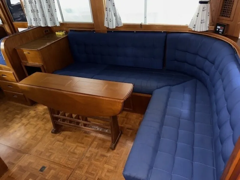 Slide: The Image of salon aft - 6002449