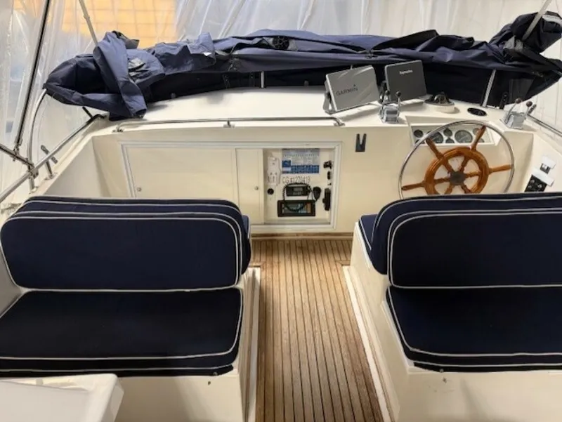 Slide: The Image of FB helm - 6002420