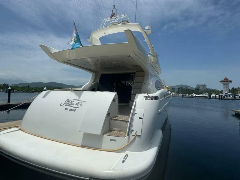 Slide: The Image of Azimut 68 Plus 2001 - 5994302