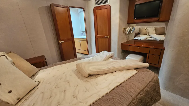 Slide: The Image of Ocean 70 SUPER SPORT 2000 - 5994891