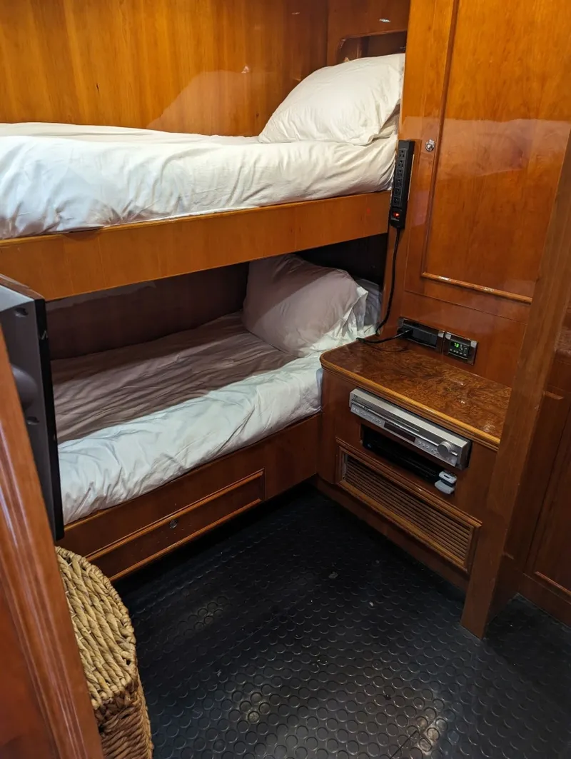 Slide: The Image of Crew Cabin Looking Forward - 6225616