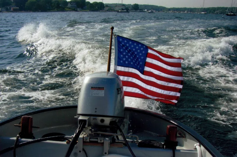 Slide: The Image of Wake at 15-18kts - 6004554