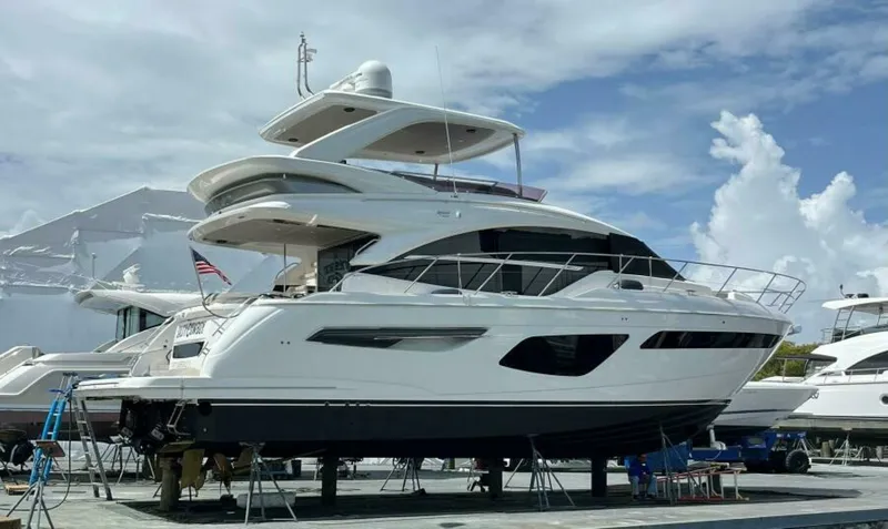 Slide: The Image of 2022 F55 Flybridge SALTY COWBOY - 5995104