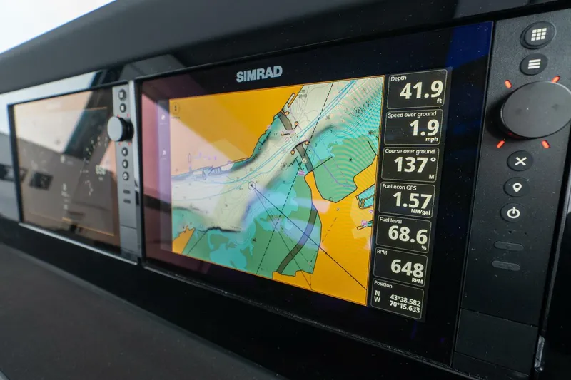 Slide: The Image of Axopar Cross Cabin 2026 - 5995547