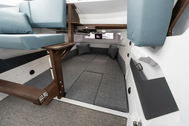 Slide: The Image of Axopar Cross Cabin 2026 - 5995552