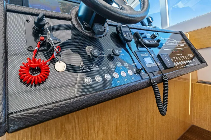 Slide: The Image of 2018 Outboard Express Catamaran 47 - 5995858