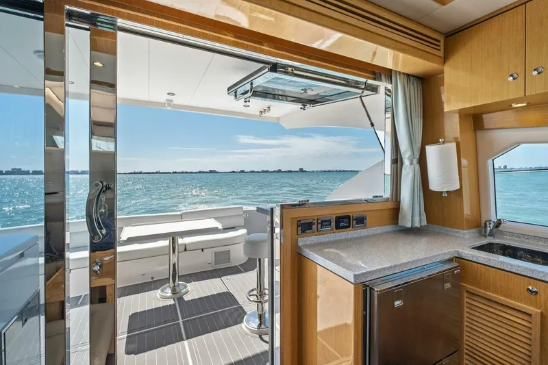 Slide: The Image of 2018 Outboard Express Catamaran 47 - 5995863