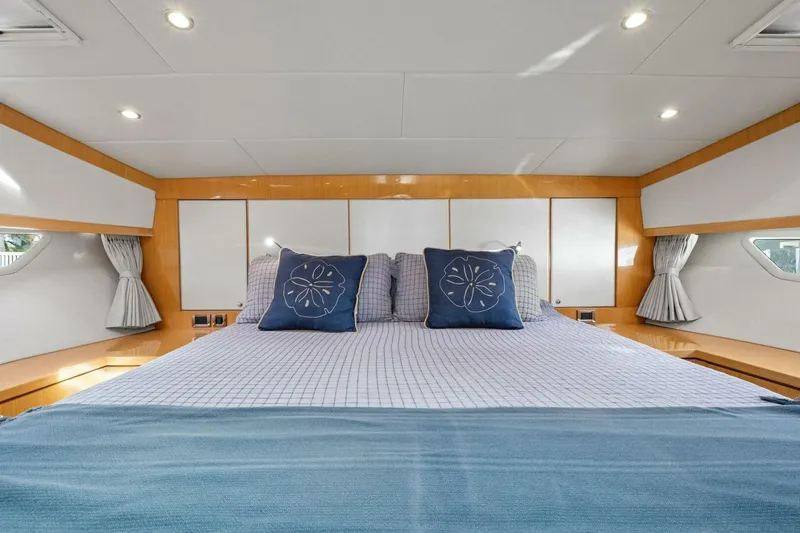 Slide: The Image of 2018 Outboard Express Catamaran 47 - Stateroom - 5995874