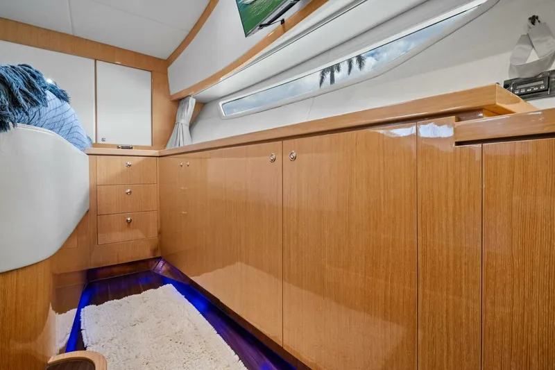 Slide: The Image of 2018 Outboard Express Catamaran 47 - 5995881