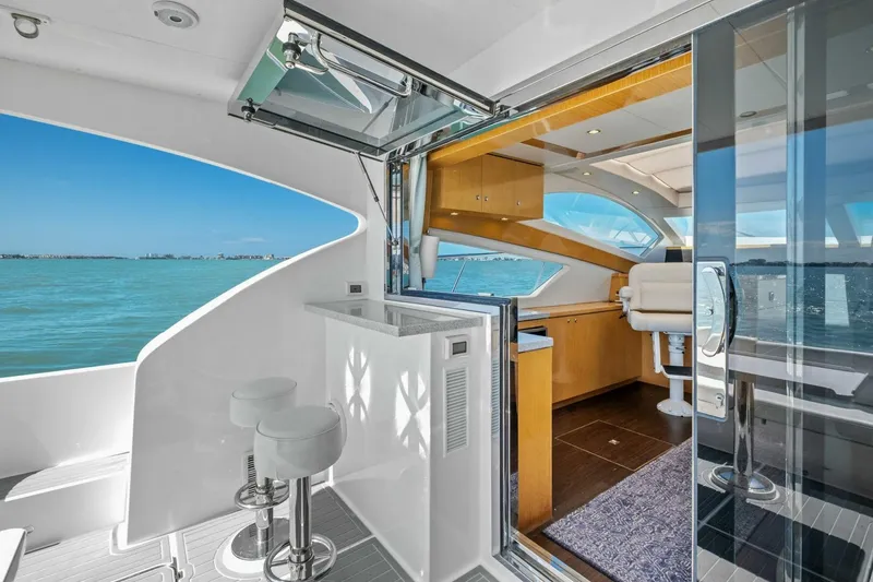 Slide: The Image of 2018 Outboard Express Catamaran 47 - 5995894