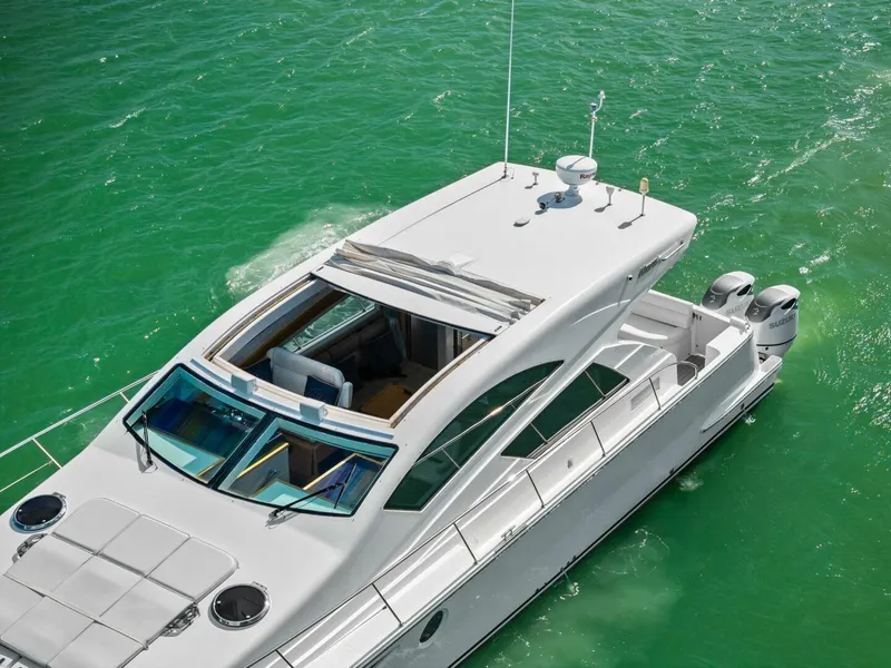 Slide: The Image of 2018 Outboard Express Catamaran 47 - 5995917