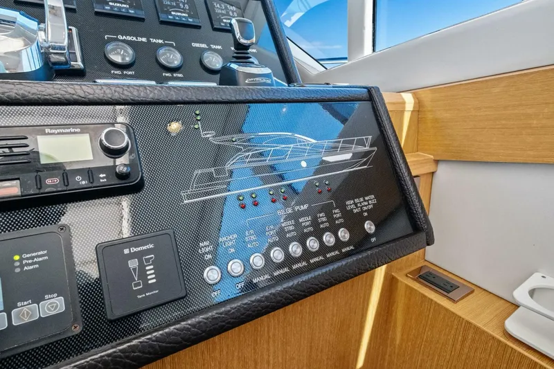 Slide: The Image of 2018 Outboard Express Catamaran 47 - 5995855